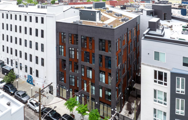 2 beds, 2 baths, 933 sqft, $1,995, Unit 405