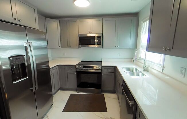 Fully Renovated 3-Bedroom Ranch Home for Lease – Hampton, Newmarket Area
