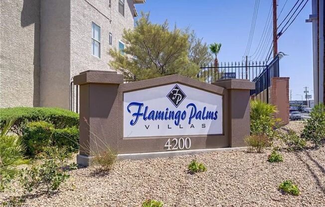 AWESOME 2 BEDROOM CONDO NEAR STRIP W/ VIEWS AND OVERLOOKS POOLS!!!!!!