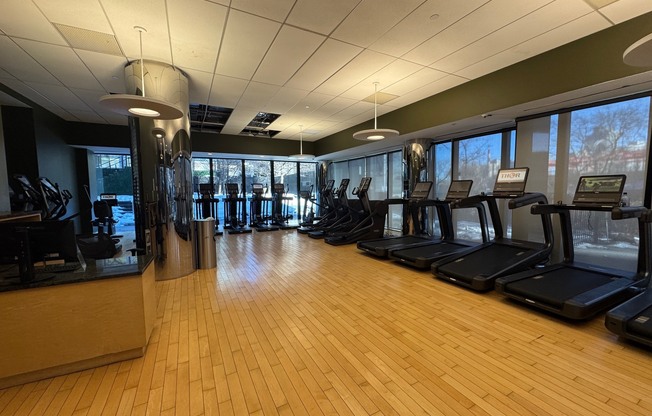 2 beds, 2 baths, $10,000, Unit 29B