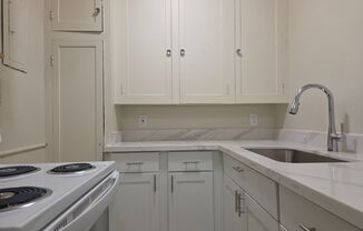 Broadway Crest Apartments