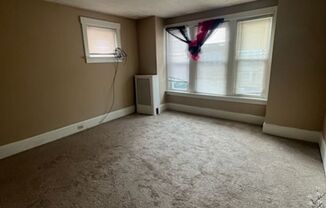 3 beds, 1 bath, $1,350