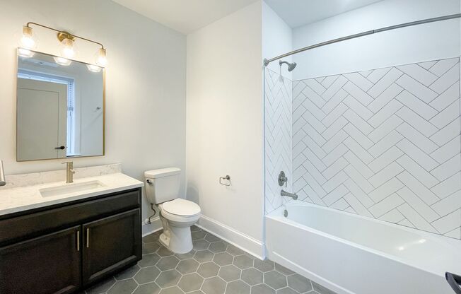 212 W 9th 8049 Master Tenant