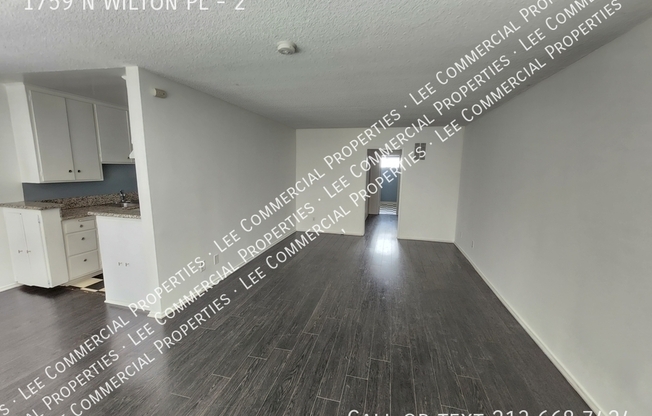 1759 N WILTON PL