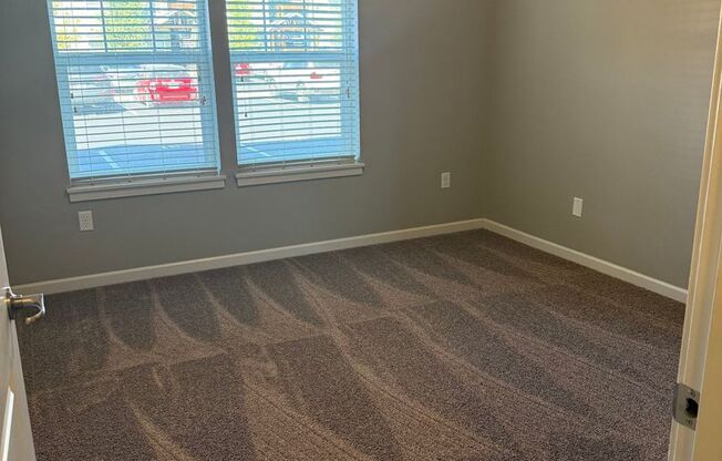2 beds, 2 baths, $1,725, Unit 136