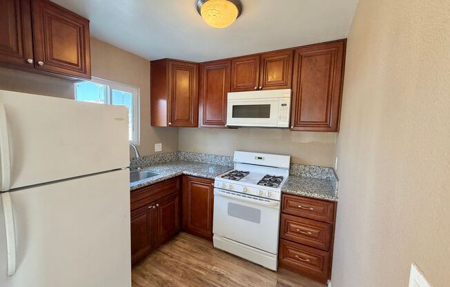 4041-43 National Ave