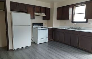 3 beds, 1 bath, 1,000 sqft, $1,000, Unit 531 1/2