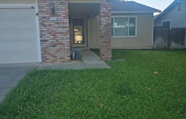 3 beds, 2 baths, $2,875