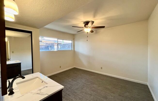 3 beds, 2 baths, 925 sqft, $2,900, Unit 4320