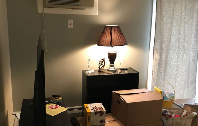 1 bed, 1 bath, 550 sqft, $1,195, Unit 411