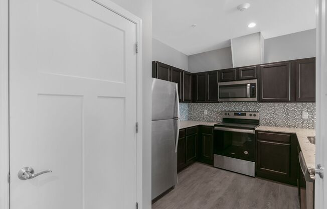 1 bed, 1 bath, 947 sqft, $1,750, Unit 411