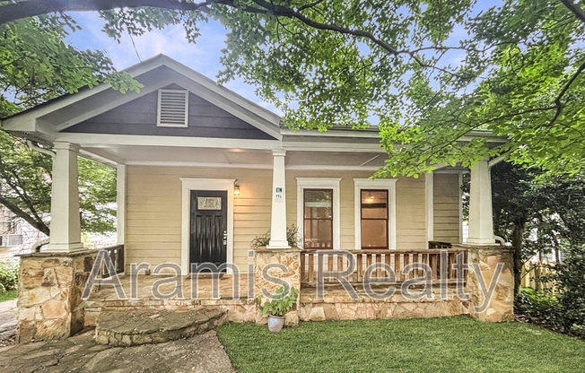 996 RICE ST NW