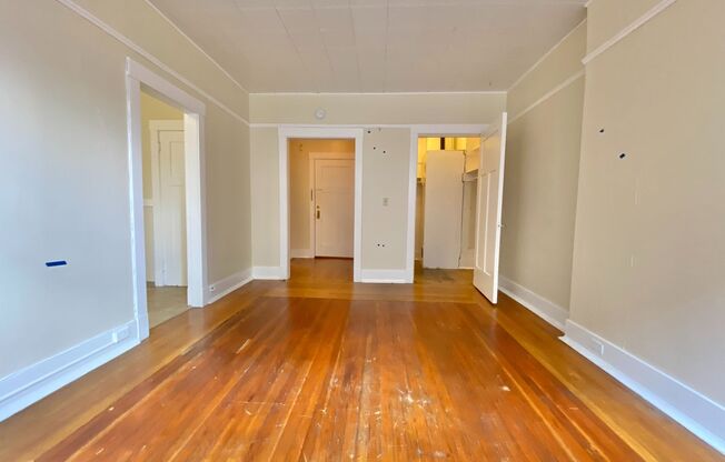 Studio, 1 bath, 450 sqft, $1,395, Unit 202B