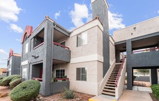 Beautiful fully upgraded 2bd/2ba condo in Boca Park available for immediate move-in!