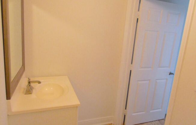 1 bed, 1.5 baths, 924 sqft, $2,700, Unit Unit 310