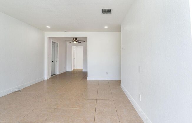 5615 SIMMS ST HOLLYWOOD, FL 33021