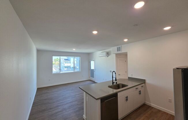 1 bed, 1 bath, 629 sqft, $2,450, Unit 2116-302