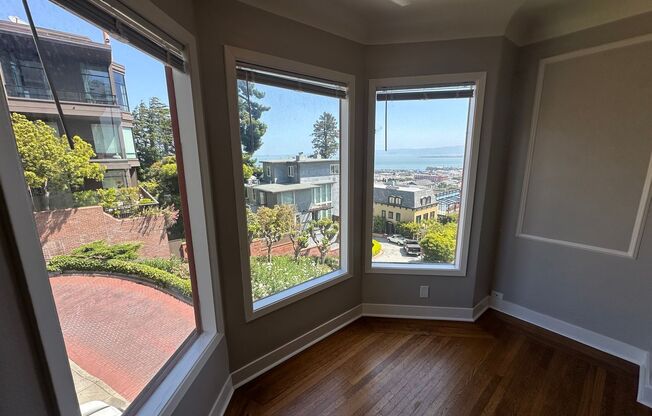 1083 Lombard Street (1053r)