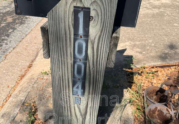 1004 MILFORD WAY