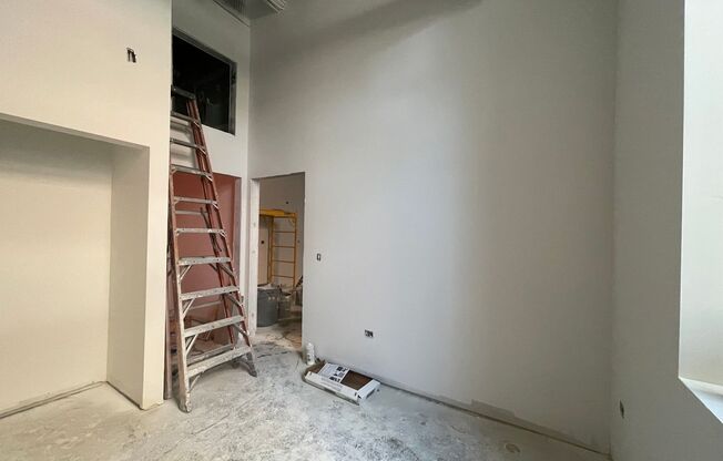 1 bed, 1 bath, 651 sqft, $2,650, Unit B06