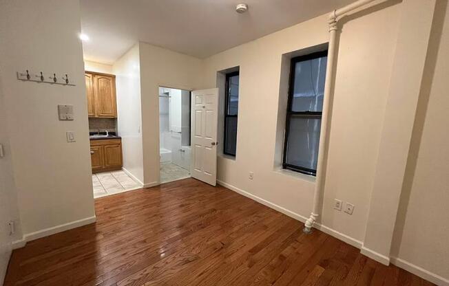 Studio, 1 bath, $2,400, Unit 1