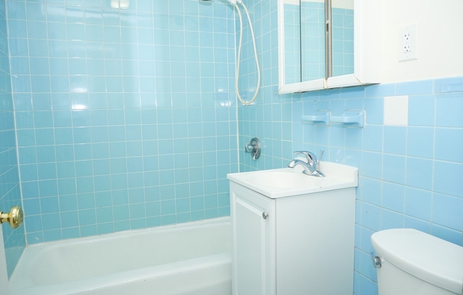 1 bed, 1 bath, 999 sqft, $2,500, Unit 26