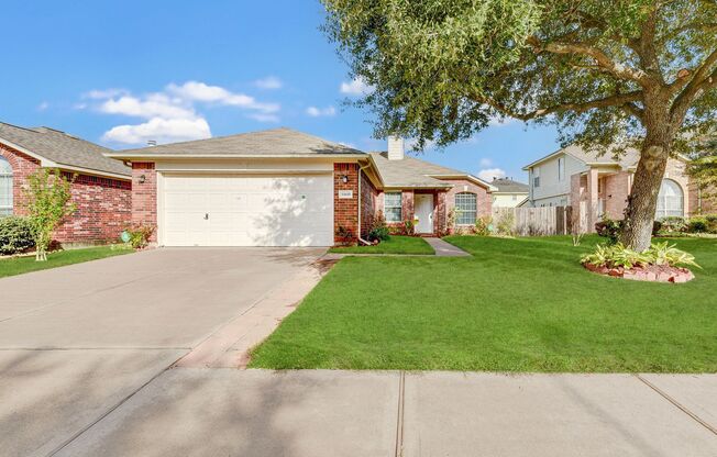 Beautiful 3-Bedroom Home in Kingsbridge Court Subdivision