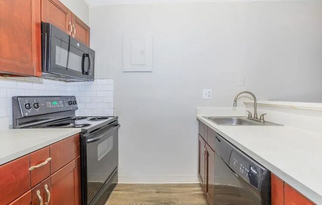 1 bed, 1 bath, 600 sqft, $759, Unit 117