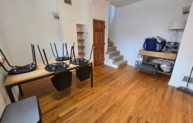 1 bed 1 bath trinity available now