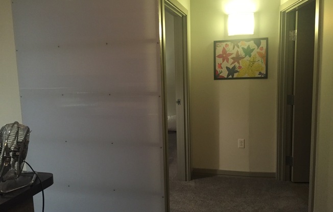 2 beds, 2 baths, 1,096 sqft, $1,655, Unit 408