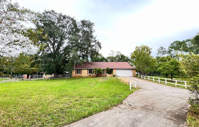 Charming 3-Bedroom Home for Nature Lovers