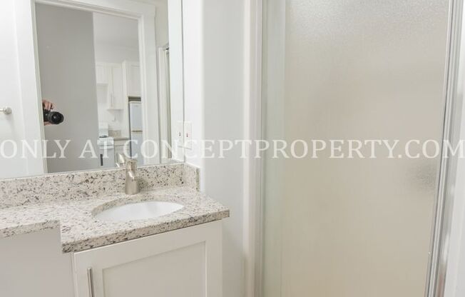 Studio, 1 bath, 200 sqft, $799, Unit 07 Studio-R