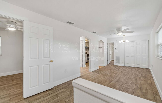 6905 1/2 N DUNCAN AVE