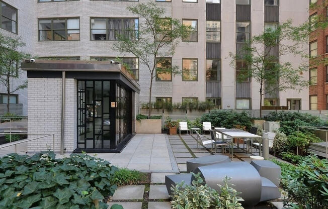 1 bed, 1 bath, 791 sqft, $5,000, Unit 714
