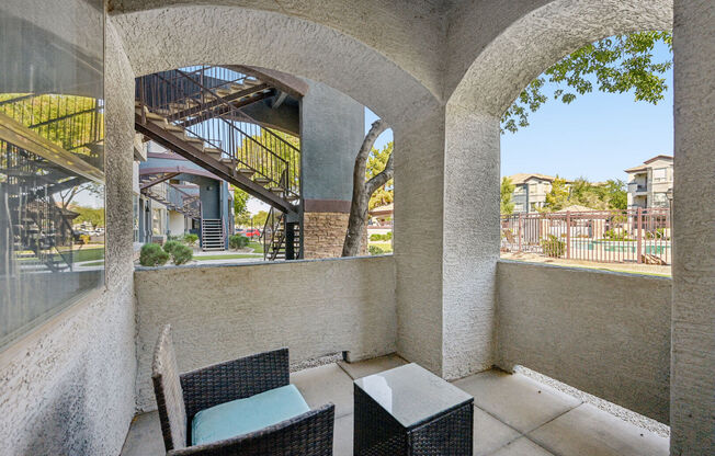 3 beds, 2 baths, 1,152 sqft, $1,669