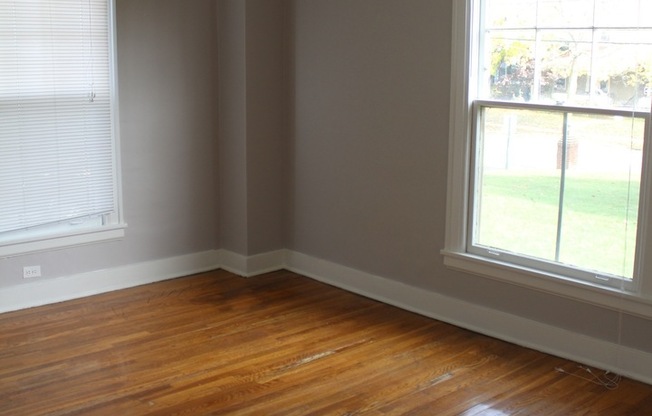 1 bed, 1 bath, 844 sqft, $1,425, Unit 1N
