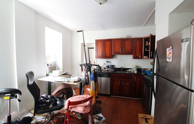 454 East Girard Ave
