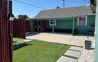 Charming Anaheim Cottage