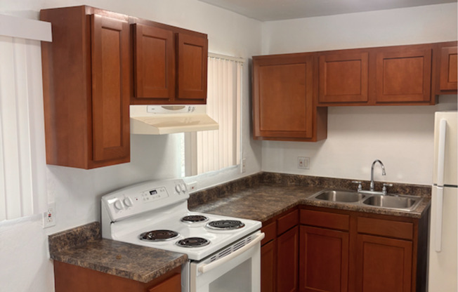 Welcome Home To Glendale West! *1 Month FREE on a 13-Month Lease (OAC)*
