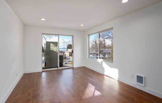 1 bed, 1 bath, 675 sqft, $2,140, Unit 22