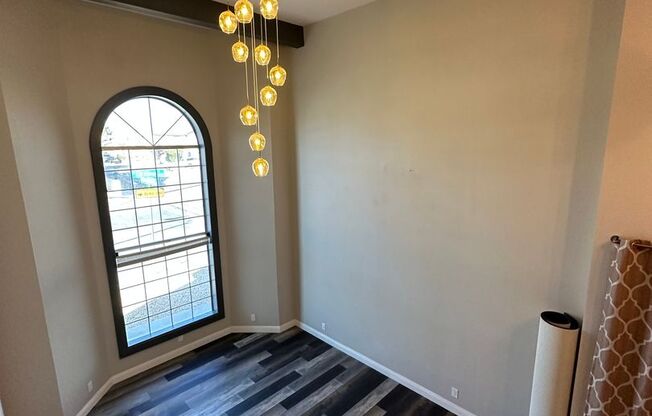 4 beds, 2.5 baths, $2,395