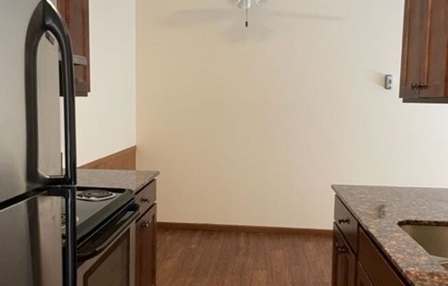 1 bed, 1 bath, 750 sqft, $1,150, Unit 7307-004