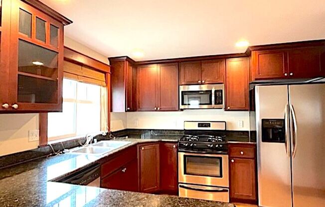5228 Brooklyn Ave NE Unit B
