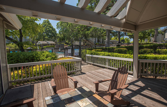 Rocklin Gold Sundeck Lounge