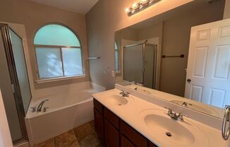 5302 Lowry Peterson