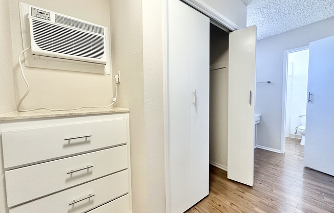 Studio, 1 bath, $1,480