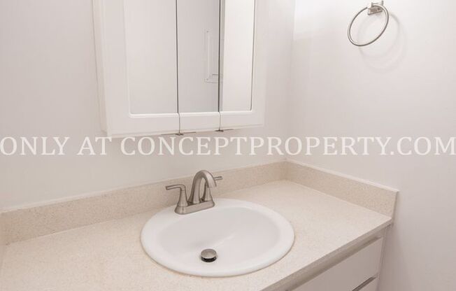 1 bed, 1 bath, 600 sqft, $999, Unit A5