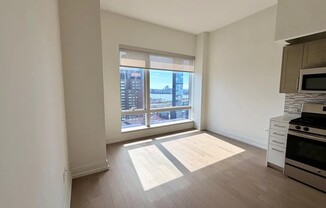 551 10 AVE