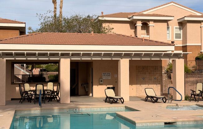 2 beds, 2 baths, $1,595, Unit UNIT 1021