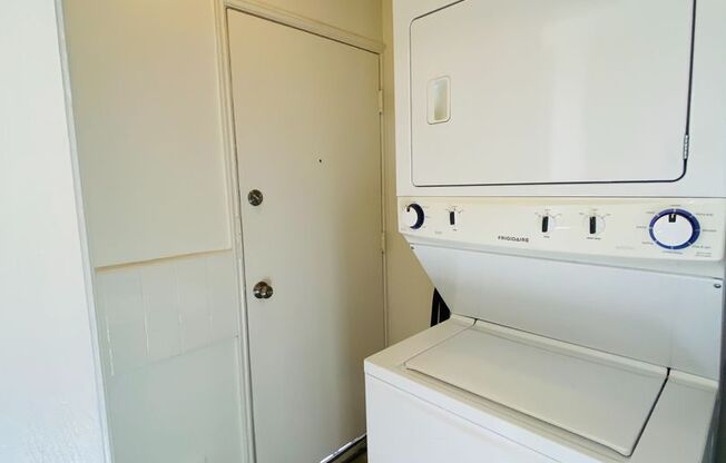 671-1312 N ALTA VISTA